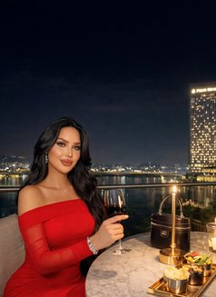 Enjoy - Transsexual escort in Abu Dhabi Photo 22 of 25