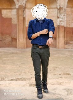 Enjoy This Vaccation With Akash - Masajista in Kolkata Photo 4 of 8