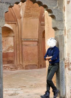 Enjoy This Vaccation With Akash - Masajista in Kolkata Photo 7 of 8