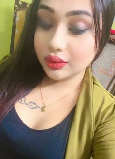 Enna - Transsexual escort in Kolkata Photo 2 of 6