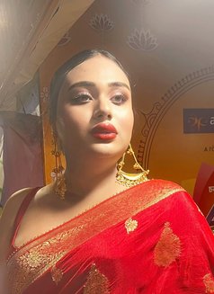 Enna - Transsexual escort in Kolkata Photo 5 of 16