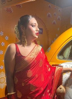 Enna - Transsexual escort in Kolkata Photo 6 of 16
