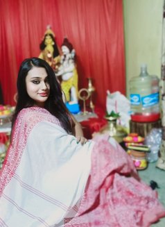 Enna - Transsexual escort in Kolkata Photo 8 of 16