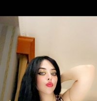 Ennyzia - escort in Doha