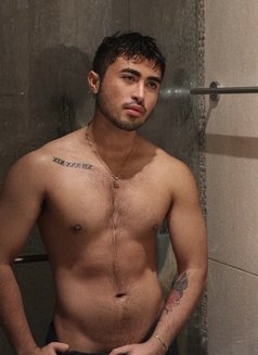 Enrique ur Hot Boy ViP’s Only - Acompañantes masculino in Dubai Photo 6 of 13