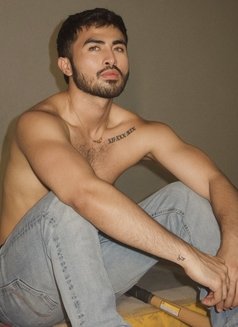 Enrique ur Hot Boy ViP’s Only - Male escort in Dubai Photo 13 of 20