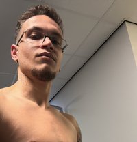 Enzo - Acompañantes masculino in Glasgow