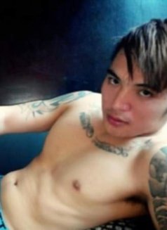 Enzo - Male escort in Manila Photo 2 of 13