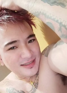 Enzo - Male escort in Manila Photo 9 of 13