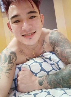 Enzo - Male escort in Manila Photo 11 of 13