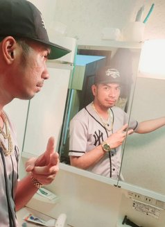 Enzo - Male escort in Tokyo Photo 3 of 7