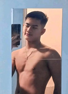 Enzo Madness - Acompañantes masculino in Manila Photo 3 of 3