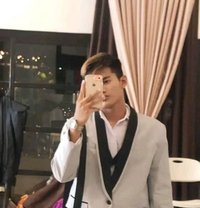 Enzo Madness - Male escort in Manila