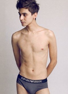Enzo Slim - Male escort in Dubai Photo 1 of 18