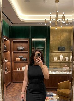 Epic. Times - puta in Dubai Photo 3 of 3