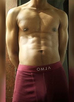 Epicurean Wolf - Male escort in Hyderabad Photo 2 of 4