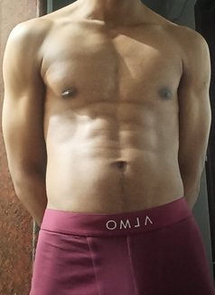 Epicurean Wolf - Male escort in Pune Photo 1 of 4