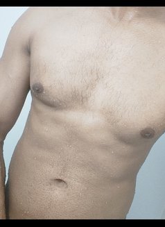 Era119 - Male escort in Yokohama Photo 1 of 5