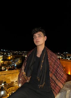 Eren - Acompañantes masculino in İstanbul Photo 4 of 5