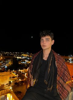 Eren - Male escort in Kyrenia Photo 1 of 4
