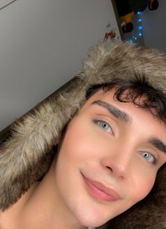 Eren - Male escort in Kyrenia Photo 3 of 4