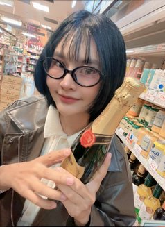 Eri - escort in Yokohama Photo 1 of 6