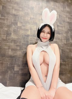 Eri - escort in Yokohama Photo 6 of 6