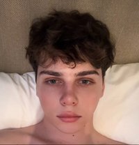 Eric - Male escort in Paris
