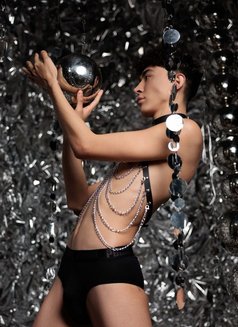 Eric - Male escort in İstanbul Photo 8 of 9