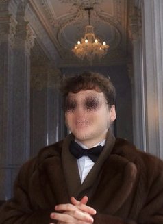 Eric - Male escort in Monaco Photo 5 of 11
