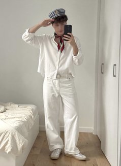 Eric - Male escort in Monaco Photo 7 of 11