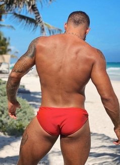 Eric Spanish Hot Man - Acompañantes masculino in Dubai Photo 2 of 21