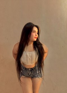 ERICA - Masajista in Makati City Photo 5 of 7