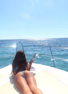 Erica - escort in Dubai Photo 3 of 7