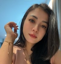 Erica All Natural Bigboobs - puta in Jakarta Photo 9 of 9