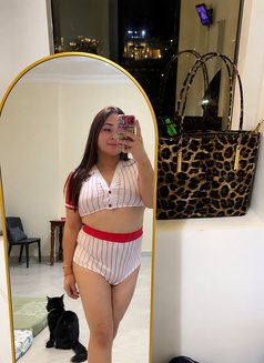 Erich - Transsexual escort in Dubai Photo 7 of 8