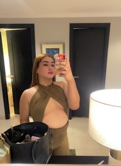 Erich - Transsexual escort in Dubai Photo 12 of 16