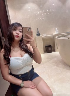 Eriikaa - puta in Dubai Photo 1 of 2