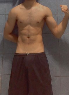 Erik For Women & Couples & Mistress - Acompañantes masculino in Dubai Photo 17 of 18