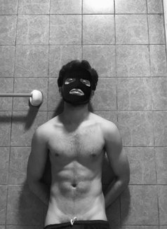 Erik For Women & Couples & Mistress - Acompañantes masculino in Dubai Photo 18 of 18