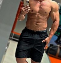 Erik - Male escort in Abu Dhabi