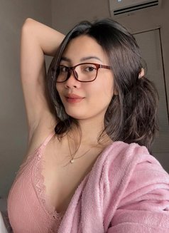 Erika - masseuse in Jakarta Photo 1 of 3