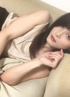 Japanese trans girl Erika - Acompañantes transexual in Tokyo Photo 4 of 7