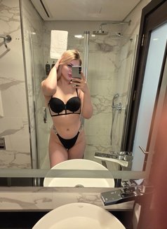 ERIKA Russian Now In Jaipur - adult performer in Jaipur Photo 4 of 7