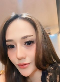 Erika Sexy and Elegant Girl - puta in Bali Photo 6 of 6