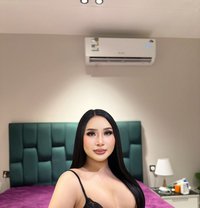 Erinn Chubby Both Hard Dick 🇹🇭 - Acompañantes transexual in Al Manama Photo 16 of 16