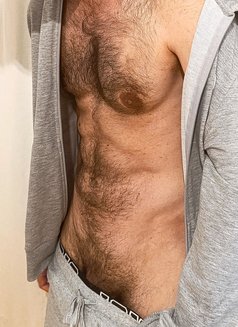 Erkin - Male escort in İstanbul Photo 6 of 9