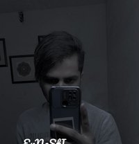 Ernesti - Acompañantes masculino in Lahore