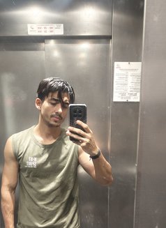 Eros - Acompañantes masculino in New Delhi Photo 11 of 12