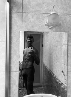 Eros - Acompañantes masculino in Nairobi Photo 3 of 7